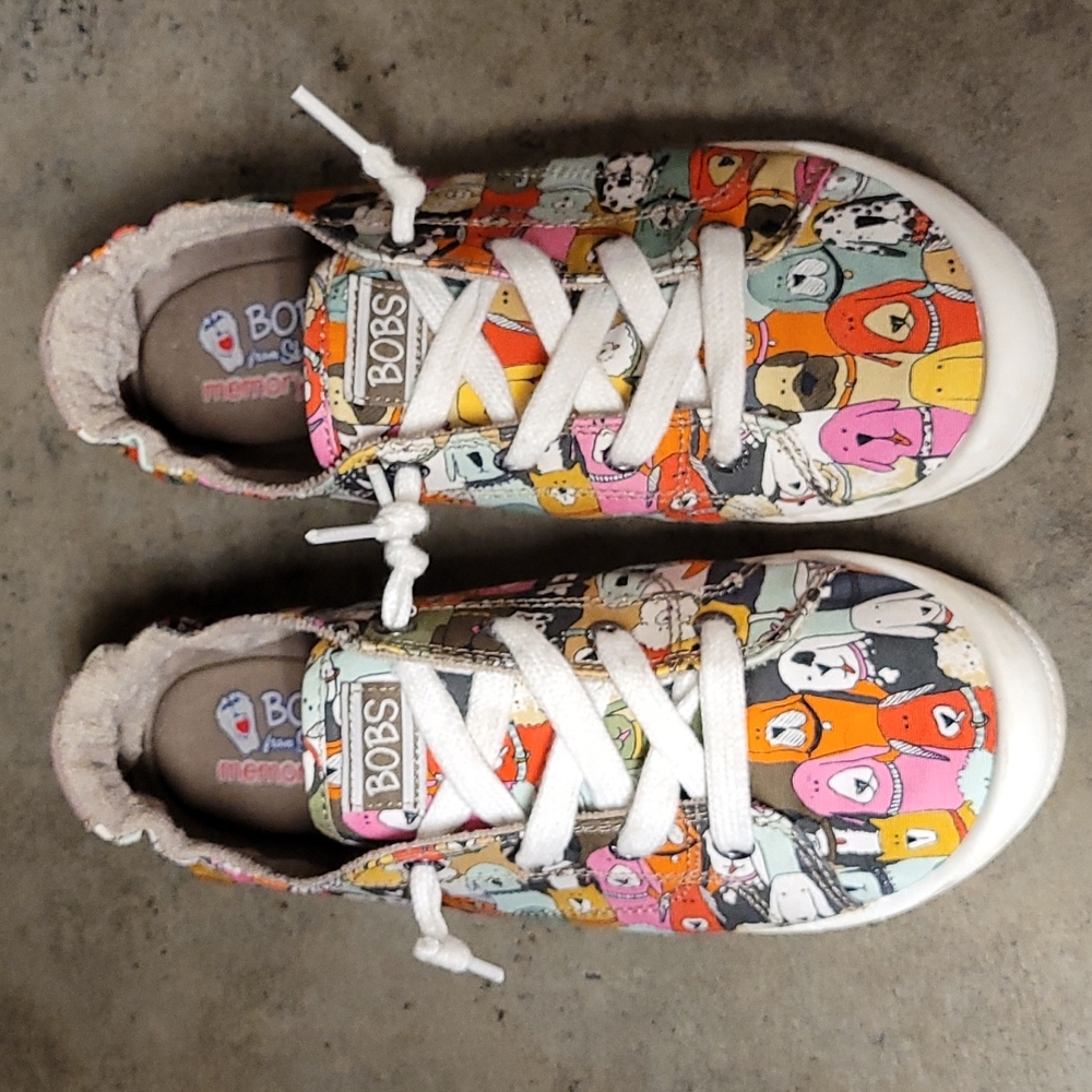 Bob's from Skechers sneakers Size 7.5 with doggy print